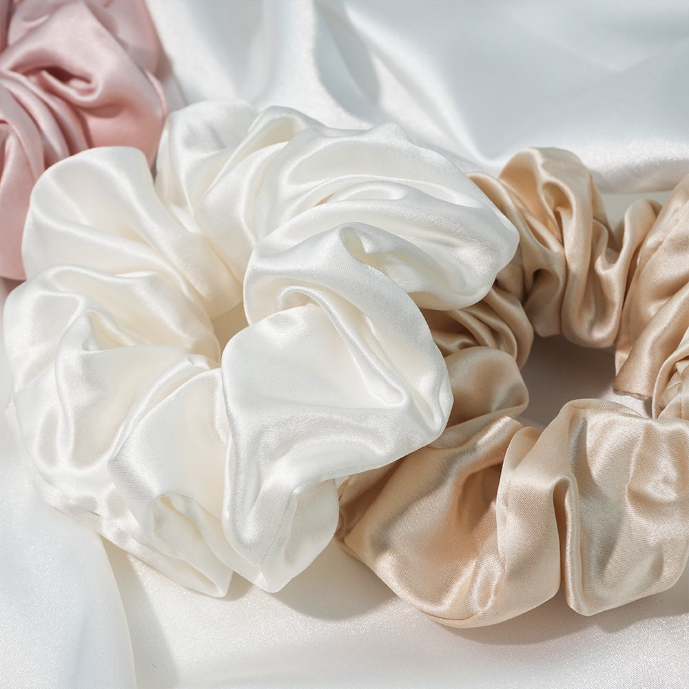 WHITE LARGE SILK SCRUNCHIES