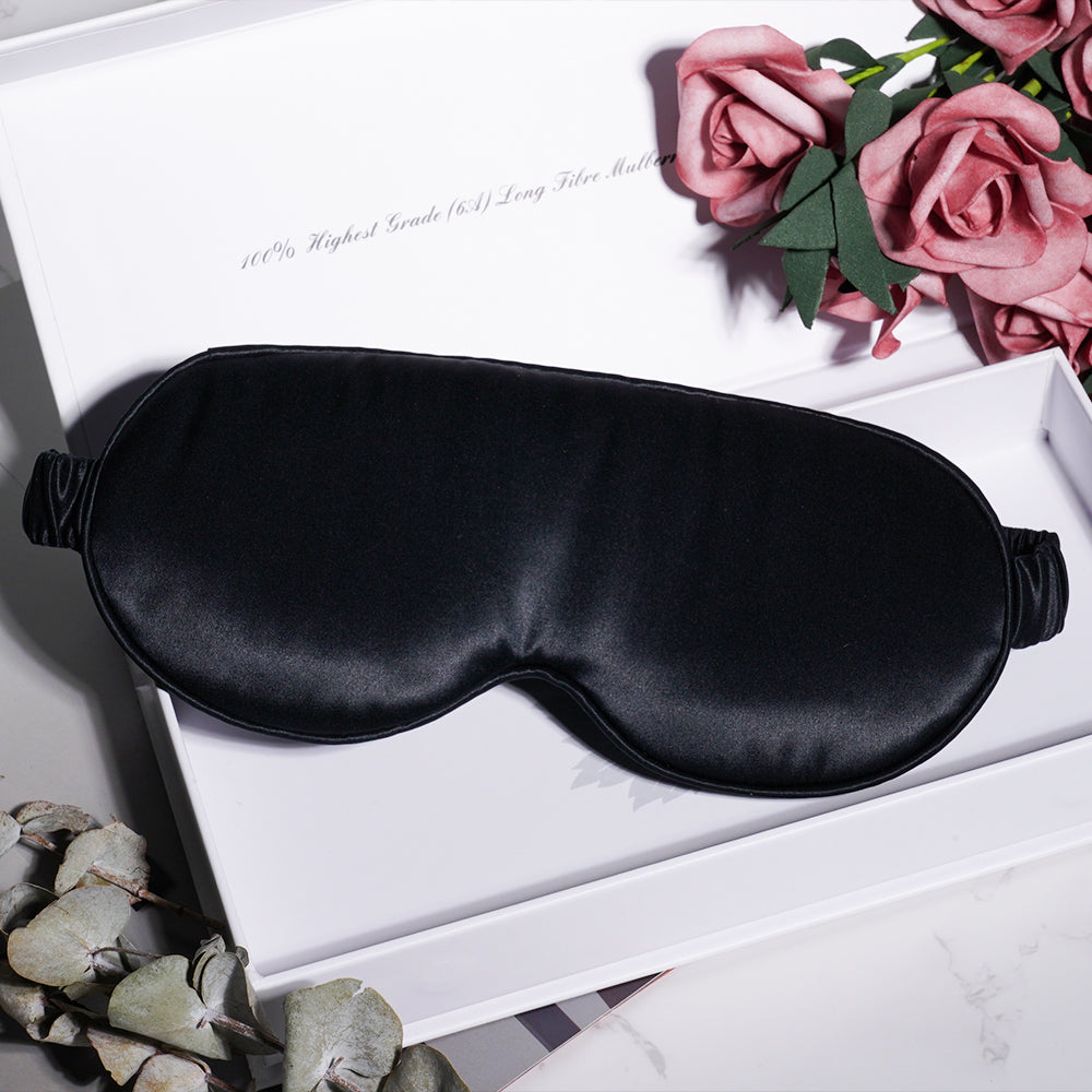 BLACK SILK EYE MASK